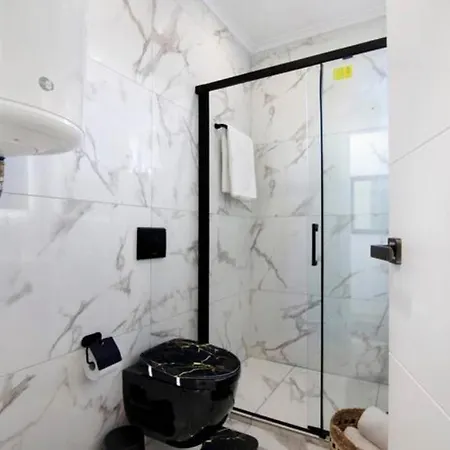 Luxury T2 Near Armacao De Pera & Albufeira Algarve *